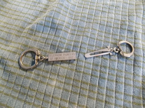 1962 TELEPHONE PIONEERS OF AMERICA OLD DOMINION Detachable KEYCHAIN Collector VG - Picture 3 of 4
