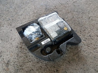 BMW X1 E84 LCI Kompressor mit Ablage Mobility System 6792688 6792697 6793708