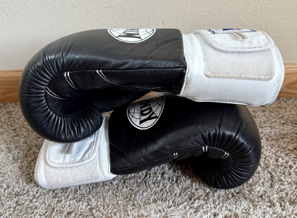 Vintage Windy Boxing Gloves 18 Oz Black Leather Muay Thai