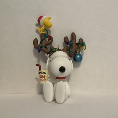 2012 Hallmark Keepsake Snoopy In The Spirit The Peanuts Gang Ornament