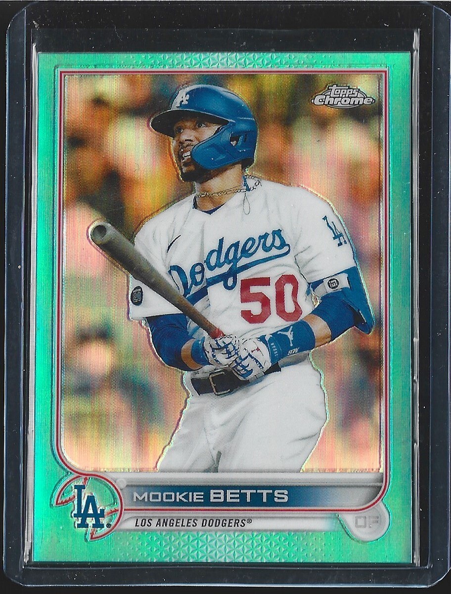 Mookie Betts - 2022 Topps Chrome #100 - Aqua Refractor #d 111/199 - LA Dodgers