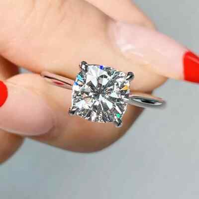 1,46 ct Moissanit-Solitär-Verlobungsring im Kissenschliff 14 kt Weißgold vergoldet