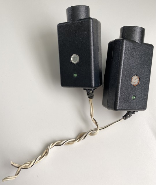 LIFTMASTER CHAMBERLAIN Garage Door Opener SAFETY SENSORS "OLD STYLE