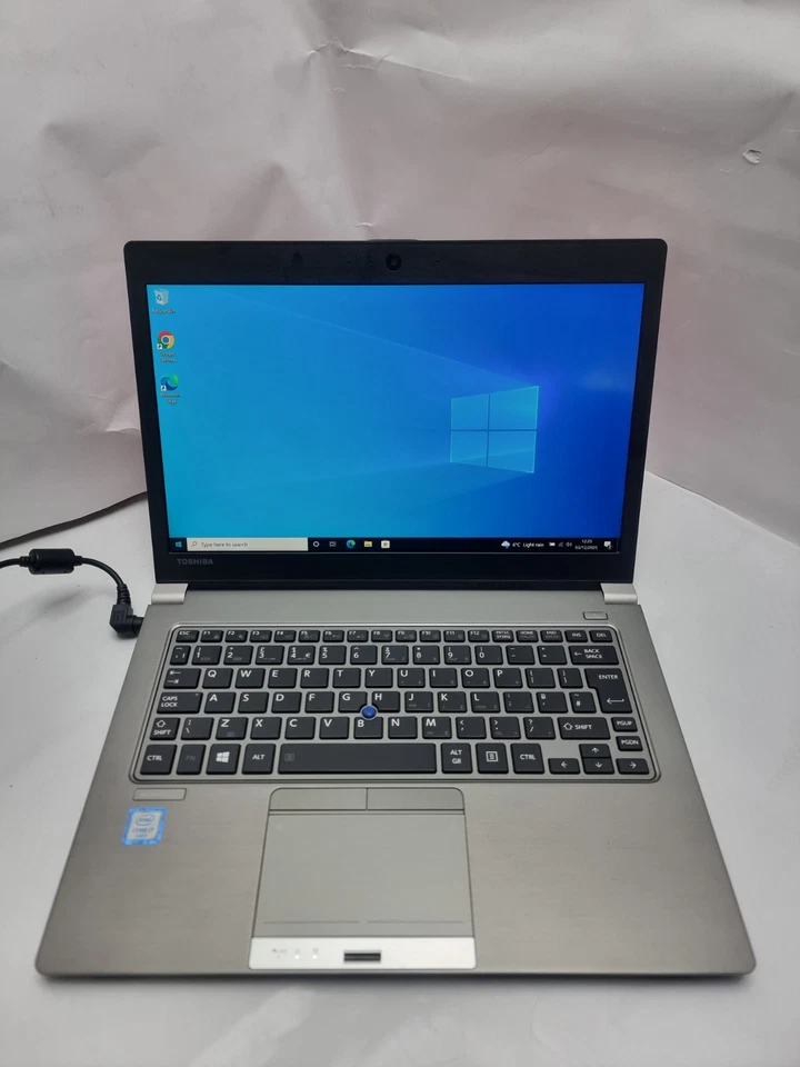 15 X Toshiba Portege 13.3 Laptop i7 4Gb RAM 128GB SSD Touchscreen - Image 2 of 4