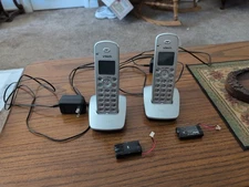 Vtech Dect 6.0 Cordless Phone Set Mdl No. CS6128-42 w/ Ans. Machine And 2 Phones
