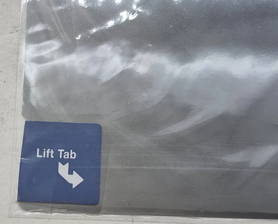 Targus 2-Way Privacy Film for Microsoft Surface Pro 4, 6, and 2017 Versions - Image 4 of 4