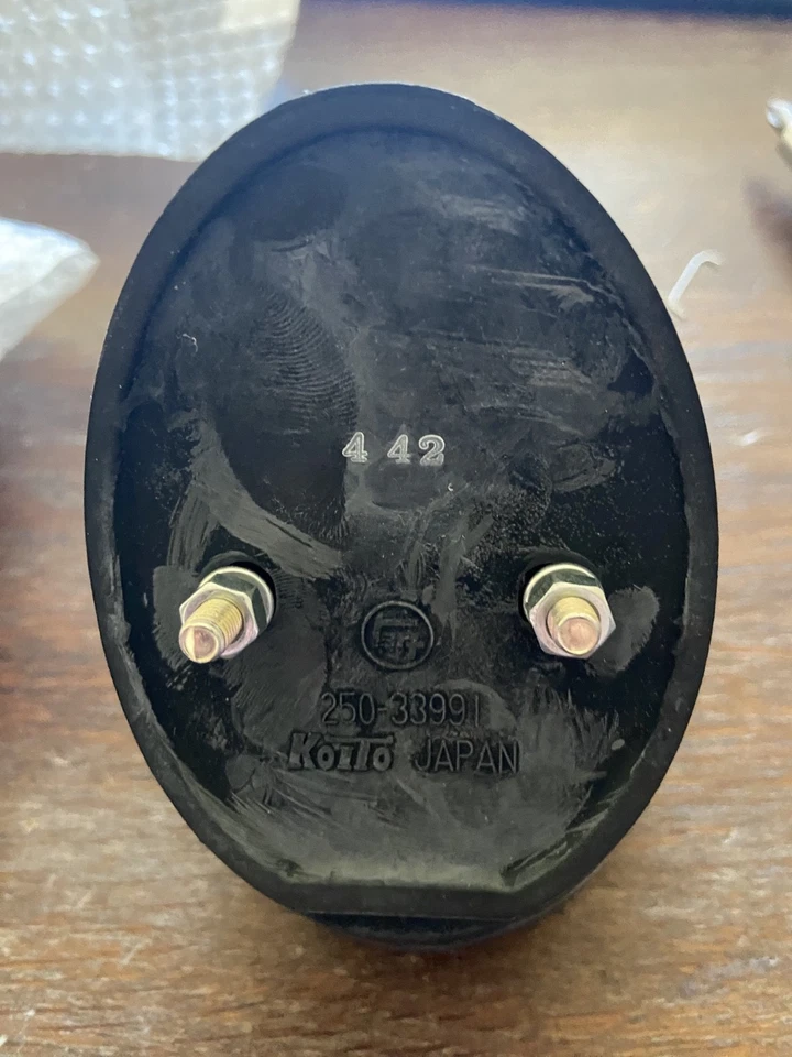 OEM Genuine TOYOTA 74-79 Land Cruiser 40 Series LEFT + RIGHT REAR REFLECTOR PAIR Foto 2 de 3