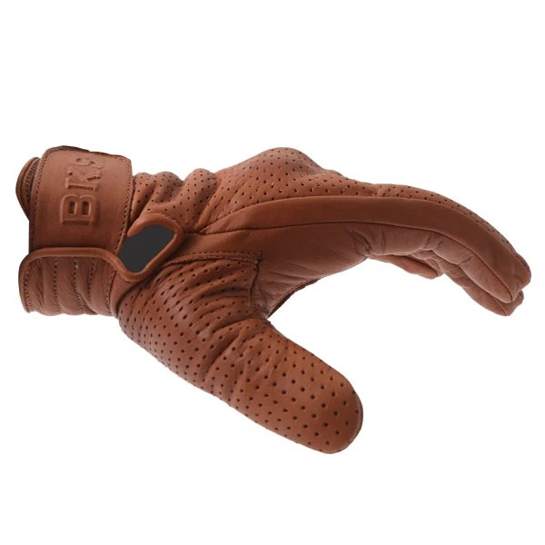 Brown, photo 4 of 5