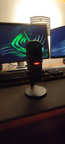 Gaming / Streaming Set | PC - Monitore - Tastatur - Mikrofon - Bild 7 von 9
