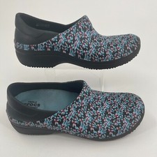 Crocs Clogs Mules Shoes WOMENS Triple Comfort Floral Flowers Slip On SIZE 7