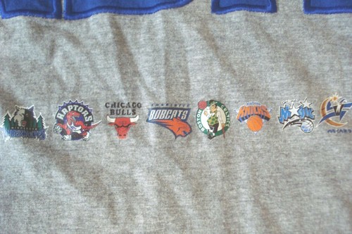 NBA UNK Basketball T Shirt Vintage Longwear Ufficiale Licenza Manica Lunga Uomo L - Foto 7 di 13