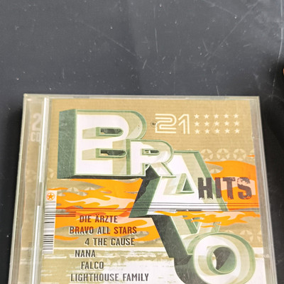 Bravo Hits 21 CD Compilation im Jewelcase   Die Ärzte, Falco, Nana u.a.