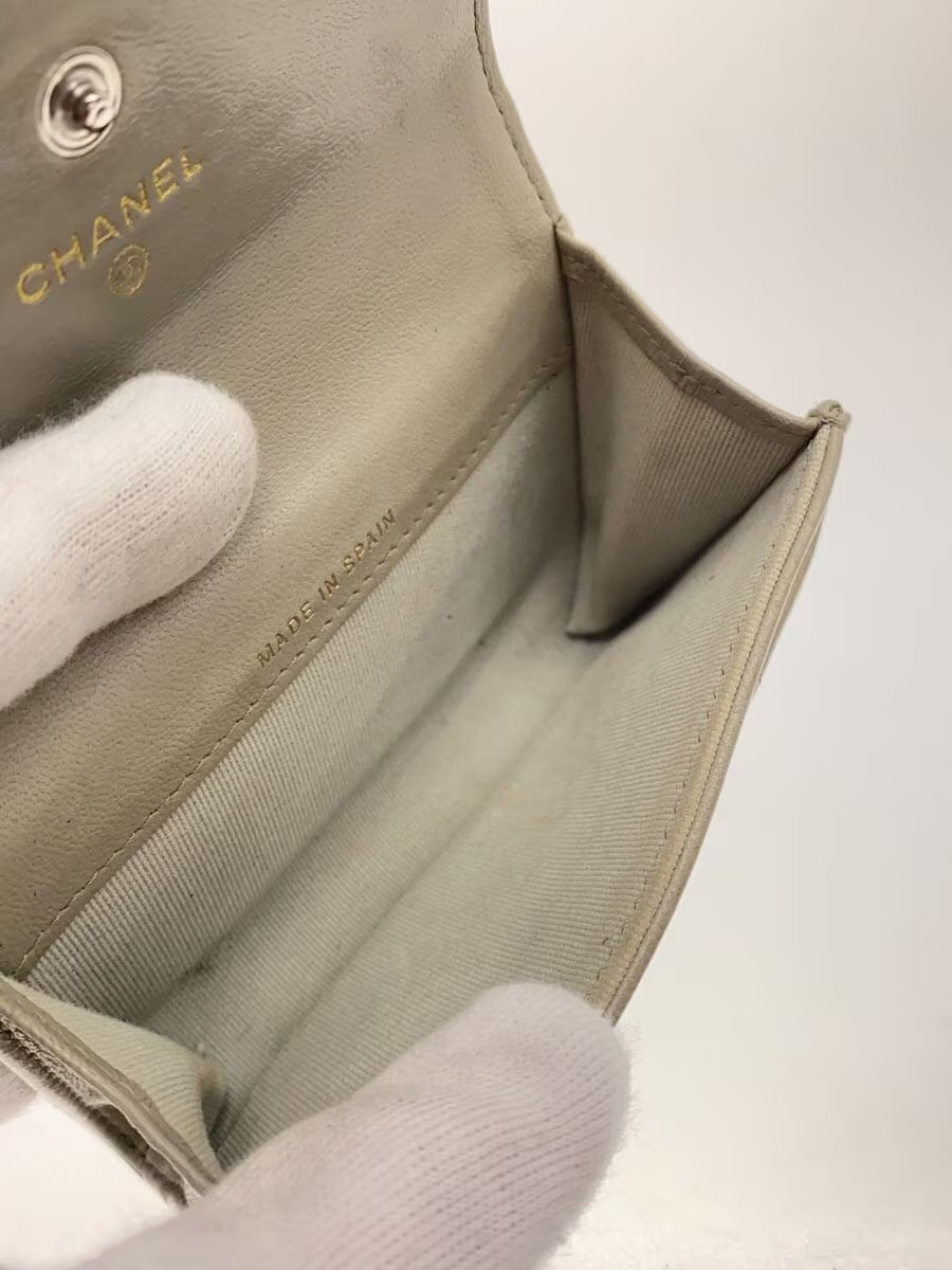 CHANEL Matelasse Caviar Skin Card Case Leather GRY Plain Women's thumbnail 5