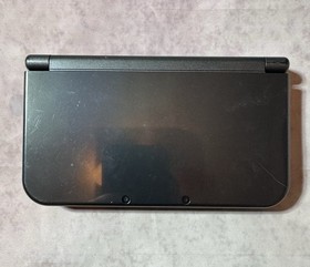 Nintendo 3DS XL Gray 9 Games Case Two Chargers Video Games Super Mario Luigi NES