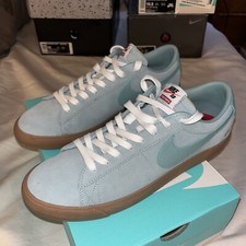 Supreme × Nike SB Blazer Low GT QS Nike SB Blazer Low GT Supreme Golden Beige Men's - 716890-229 - US