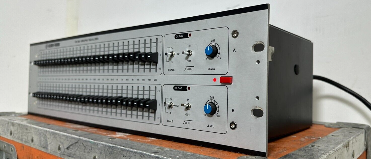 Klark -Teknik DN360 Graphic Equalizer W/Case (One) | eBay Klark -Teknik DN360 Graphic Equalizer W/Case (One) | eBay