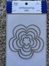 Love Nicole Embossing Die Nesting Flowers 5 dies STC0277 NEW