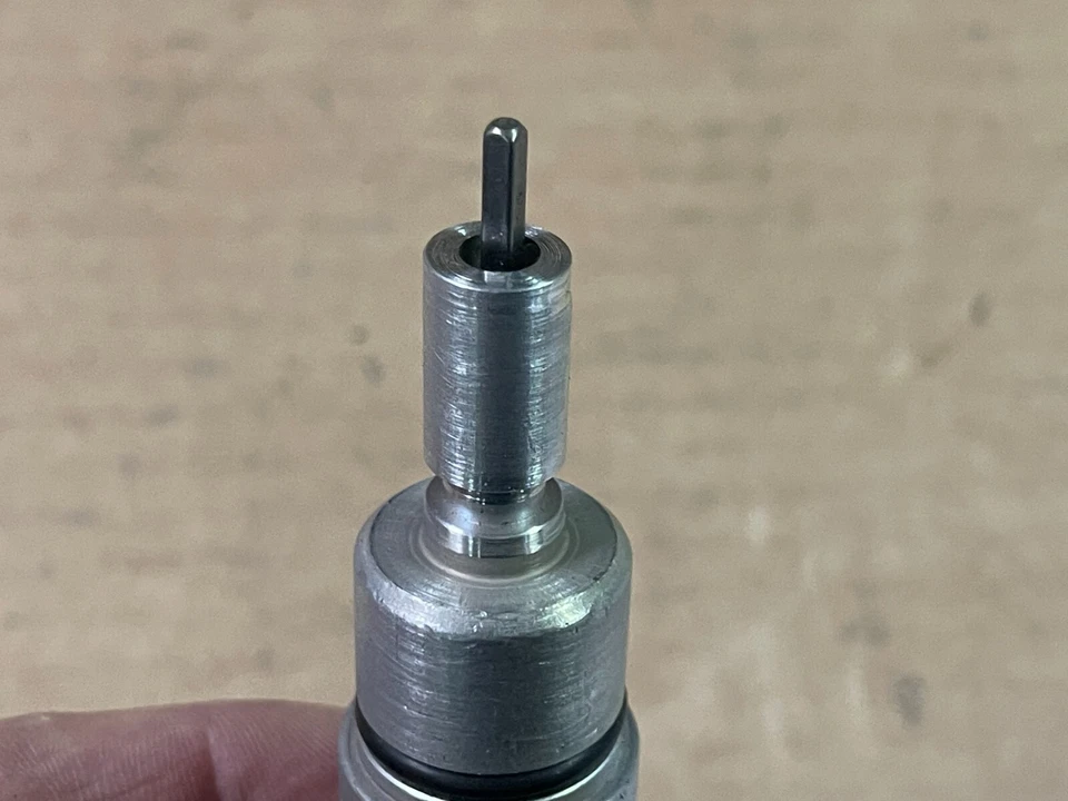 87-93 Ford Mustang VSS Sensor de velocidad T5 AOD Trans Velocímetro Cable Repuesto Foto 2 de 4