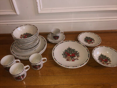 Vintage Ten Strawberry Street O' Christmas Tree Dinnerware Set 20