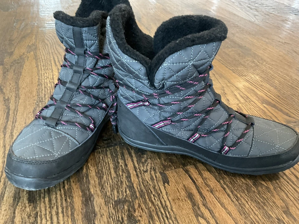 Bearpaw Celine Gray/Pink Water Proof Lace Up Boots Wool Lined Women's US Size 9 - Image 4 of 4
