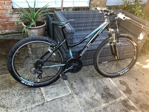 saracen tufftrax womens