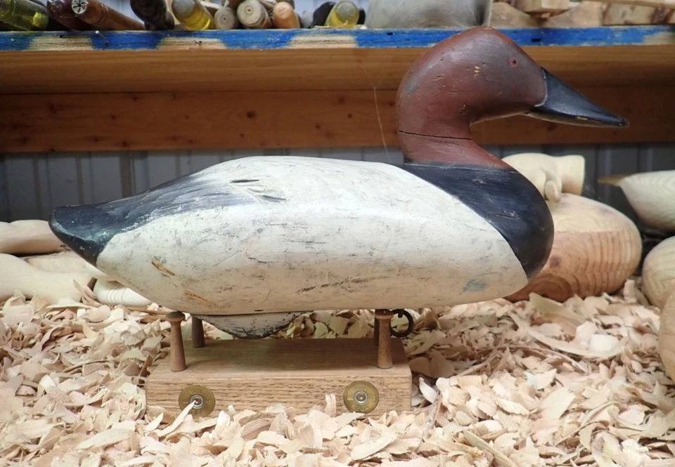 R. Madison Mitchell, Havre de Grace Maryland Canvasback Drake Decoy - Image 4 of 4
