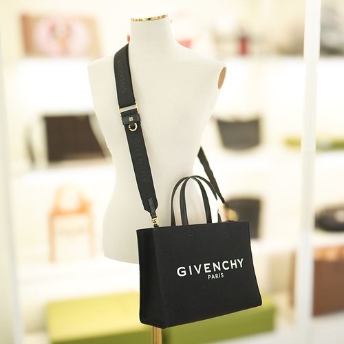 Givenchy Women's Small Tote Bag Black Canvas BB50UEB1F1 001 Two-Way 145688206
