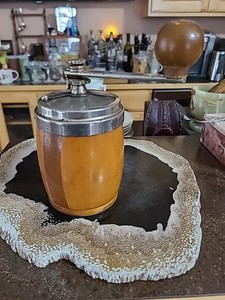 Barrel Coffee Grinder/Burr Mill Wood Body & Knob Metal Top Vintage Excellent