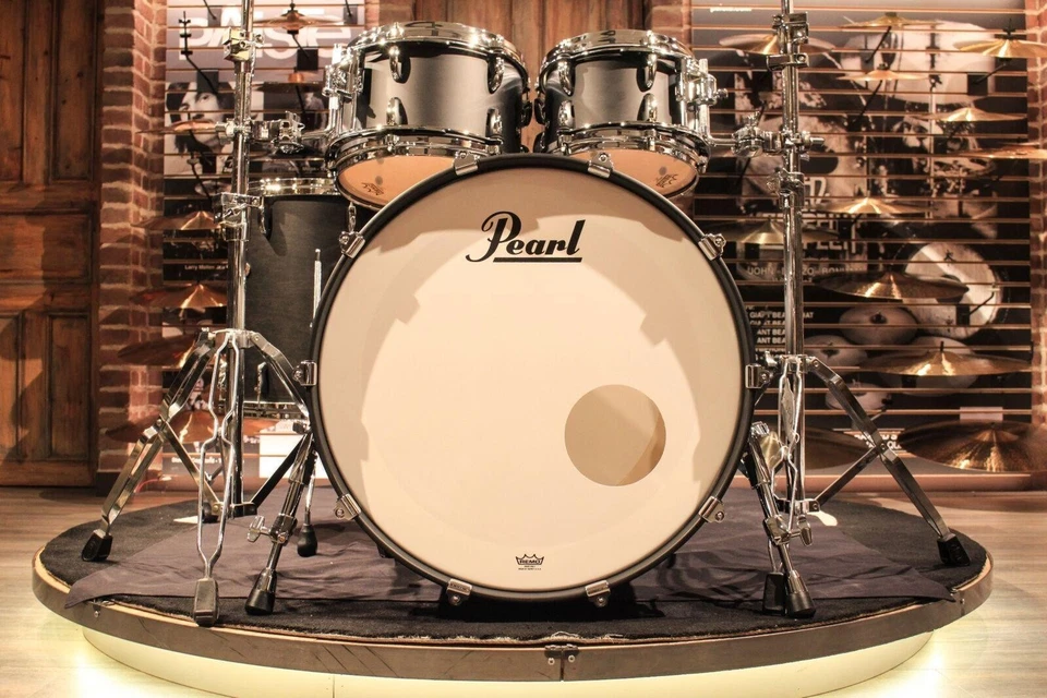 Pearl Masters Maple Pure 4pcs Black Mist Drum Set (10-12-16-22) - New! - Image 2 of 4