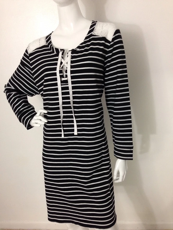 Vestido American Rag Cie Para Mujer Nuevo Plus 1X Clásico Negro Rayas Con Cordones Nuevo con Etiquetas Foto 2 de 4