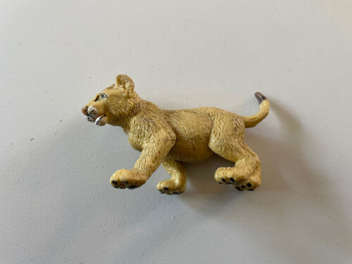Modellino giocattolo animale vintage cucciolo di leone safari LTD 1996 - Foto 1 di 4