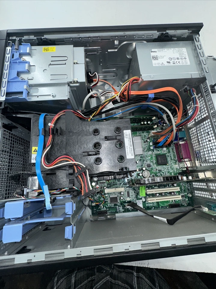 Dell Optiplex 960 Tower PC w/ Intel Core 2 Duo 3.00GHz 4GB RAM No HDD - Image 4 of 4