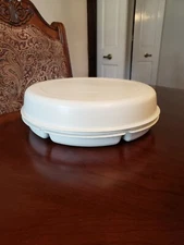 TUPPERWARE Divided Vegetable Relish Chip and Dip Serving Tray. Vintage