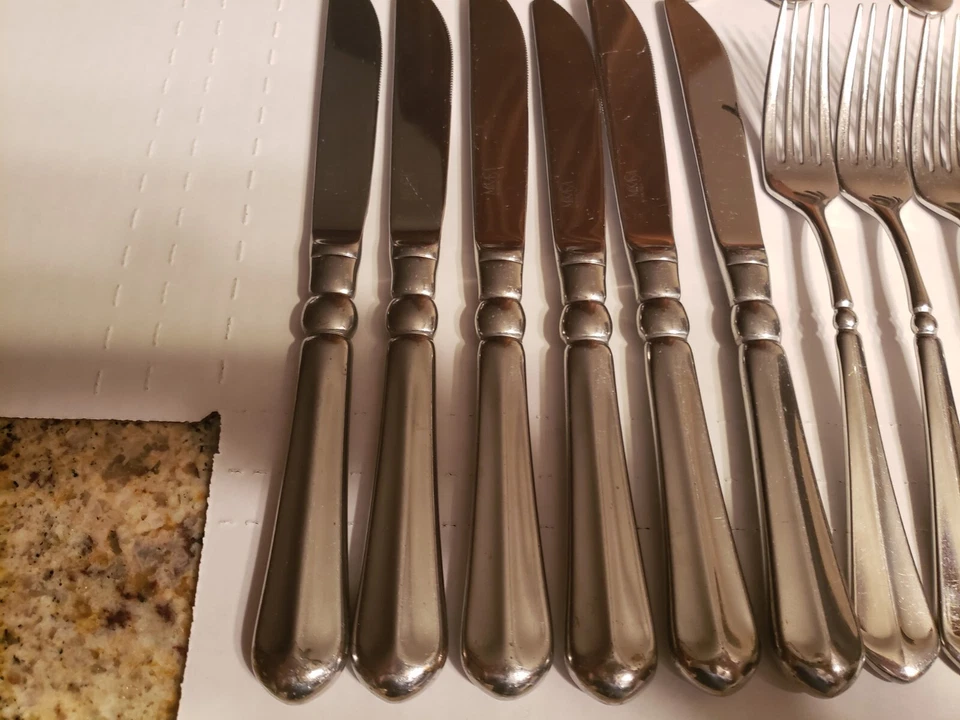 18 PCS MIKASA Korea FLATWARE Set - Serving of 6 - 6 forks, 6 spoons, 6 knives - Image 2 of 4