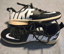 Youth/Kids Nike Team Hustle D7 Black Low Top Basketball Sneakers 2017 Lace Up