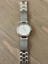 Guess W0638L1 women  s Silver Tone watch New Battery