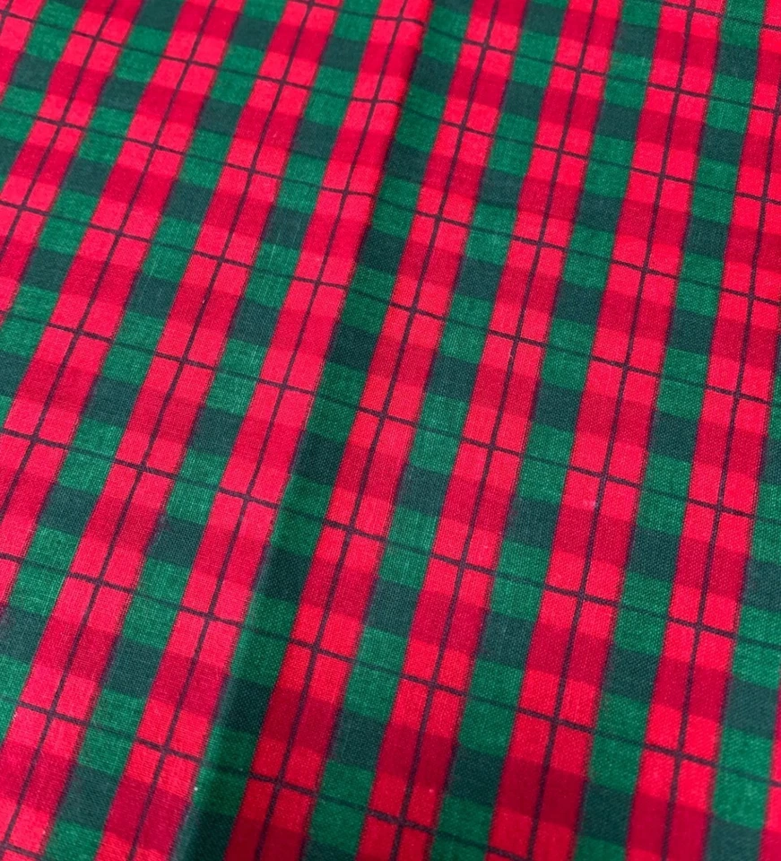 Vintage Red & Green Plaid Cotton Fabric Material 1/4 yard x 36" - Image 2 of 4