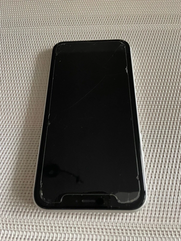 Apple iPhone XR Handy - 64GB - Weiß Einwandfrei - Bild 4 von 4