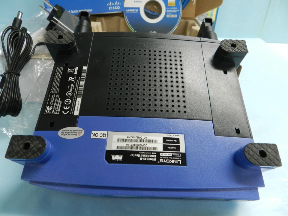 *MINT* Linksys WRT54GS 54 Mbps 4-Port 10/100 Wireless G Router (WRT54GS v7) - Image 3 of 4