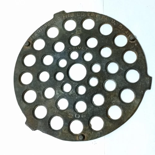 The Griswold MFG CO. ERIE, PA. U.S.A. Antique Cast Iron 8 Trivet 206