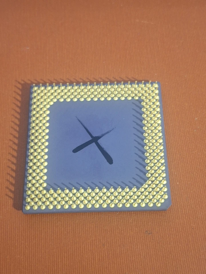 VINTAGE CPU K6-III+ 400 AFR AMD PROCESSOR PGA 168 RETRO PC SOCKET SUPER 7 - Immagine 3 di 3