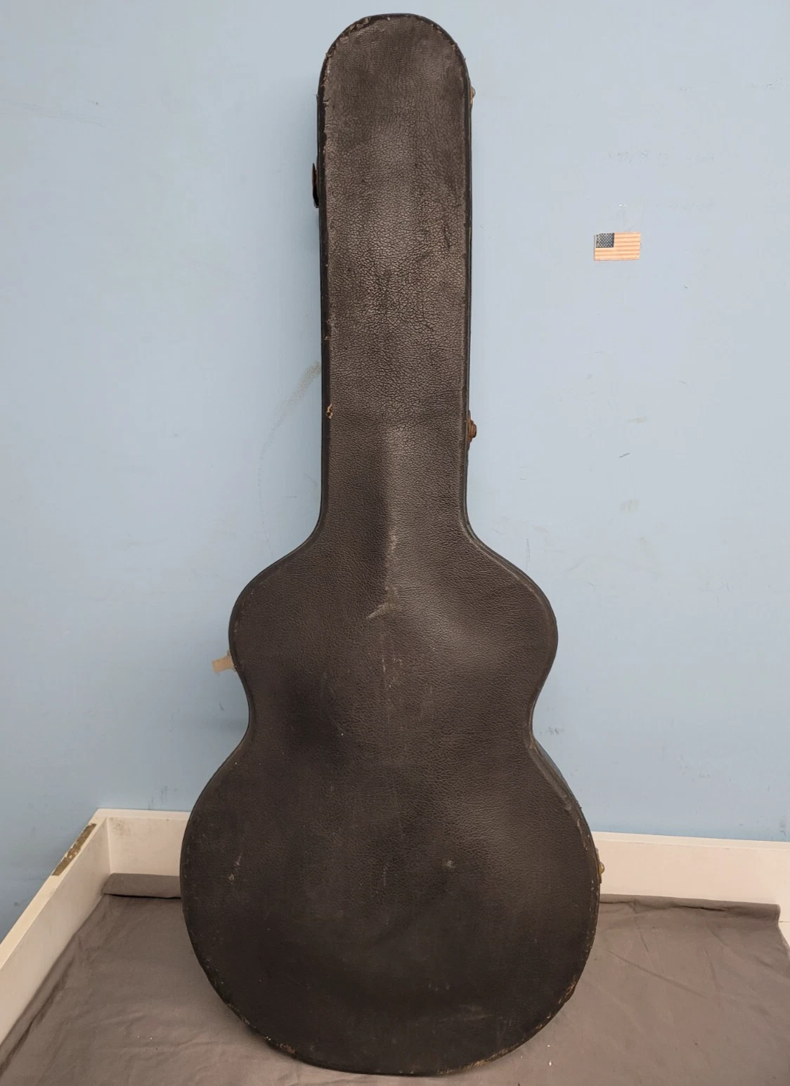 Picture 1 of 24