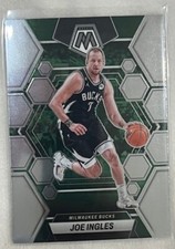 Joe Ingles 2022-23 Panini Mosaic Prizm Basketball card #171 Bucks