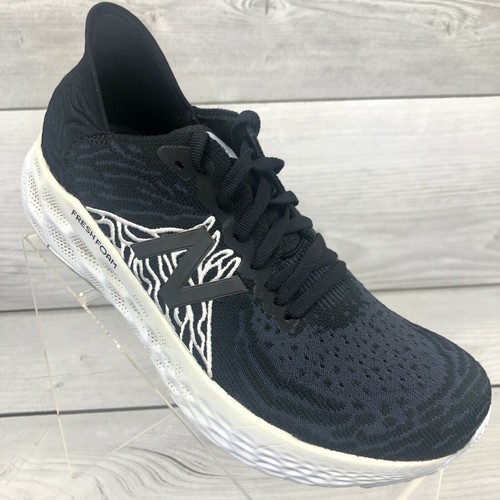 New Balance Womens Sz 8 B Running Shoes 