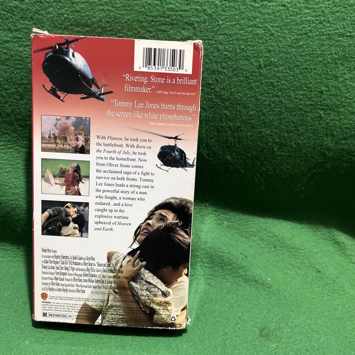 Heaven and Earth - Tommy Lee Jones, Oliver Stone Movie, VHS