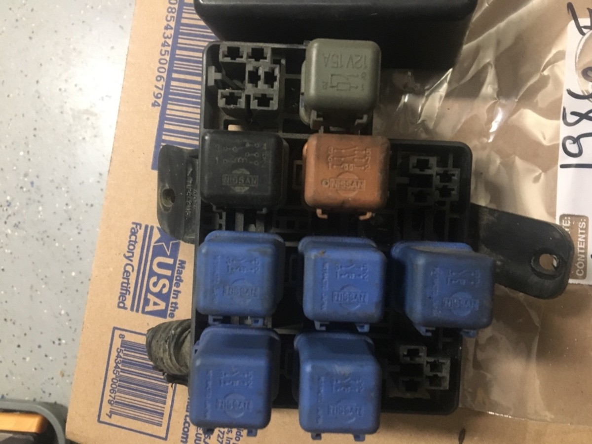 1986 NISSAN 300ZX FUSE BOX WIRE PANEL RELAY | eBay