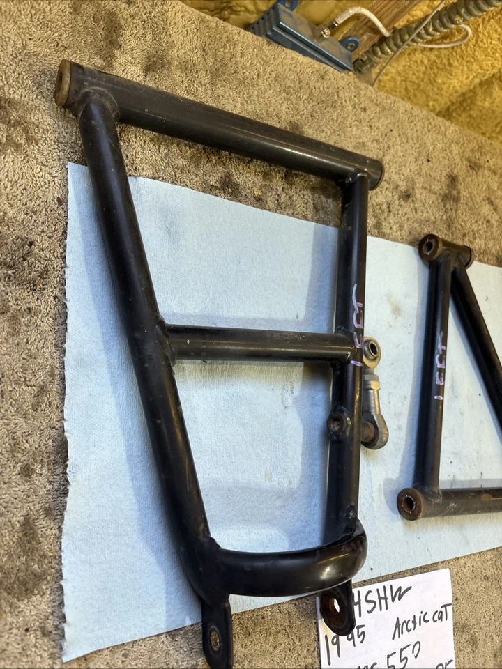 1995 Arctic Cat Cougar 550 Left Side Upper And Lower A Arms Control Arms 384 - Image 3 of 4