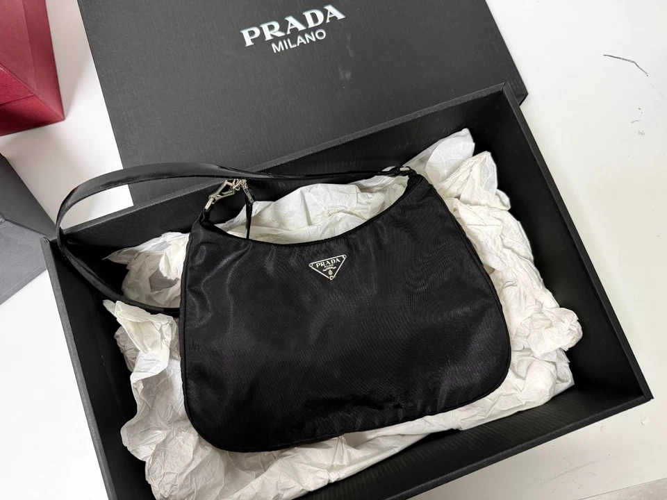 Auténtico bolso de hombro Prada Tessuto negro Foto 4 de 4