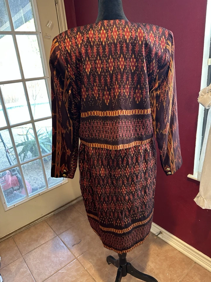 Vintage Alexandra Thai Silk Skirt Suit Set Jacket & Pencil Skirt Ikat Print Sz S - Image 3 of 4