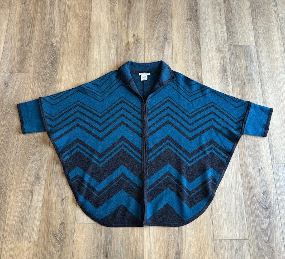 Pendleton Wool Cape Teal Chevron Cloak Cape Poncho Sweater Hook & Eye Size M/L